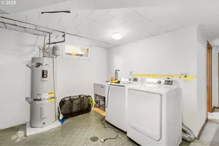 415 NE 116th Pl, Portland, OR 97220 - Photo 27