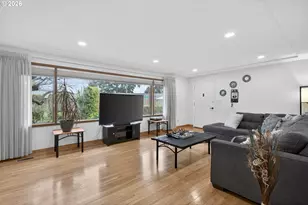 415 NE 116th Pl, Portland, OR 97220 - Photo 7