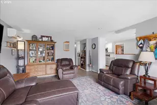 1023 Josephine St E, Monmouth, OR 97361 - Photo 5