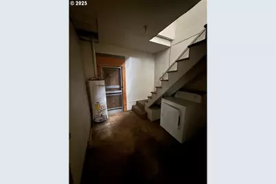 1638 SE Mill St, Roseburg, OR 97470 - Photo 11