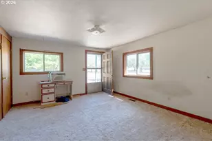 43304 Ames Creek Rd, Sweet Home, OR 97386 - Photo 5