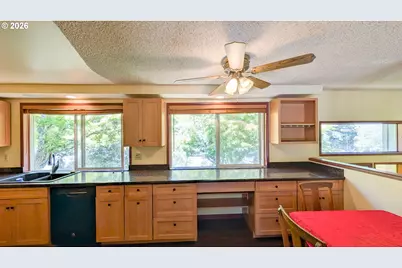 4739 Larkwood St, Eugene, OR 97405 - Photo 7