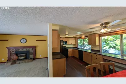 4739 Larkwood St, Eugene, OR 97405 - Photo 9