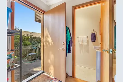 315 N Chinook St, Cannon Beach, OR 97110 - Photo 41