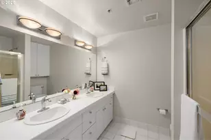 1718 NE 11th Ave, Portland, OR 97212 - Photo 17