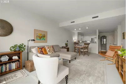 1718 NE 11th Ave #313, Portland, OR 97212 - Photo 5