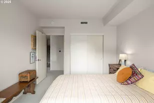 1718 NE 11th Ave, Portland, OR 97212 - Photo 15