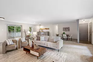 2610 NE 107th Ave, Portland, OR 97220 - Photo 9