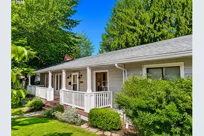 2610 NE 107th Ave, Portland, OR 97220 - Photo 3