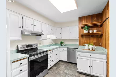 2610 NE 107th Ave, Portland, OR 97220 - Photo 21