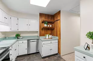 2610 NE 107th Ave, Portland, OR 97220 - Photo 23