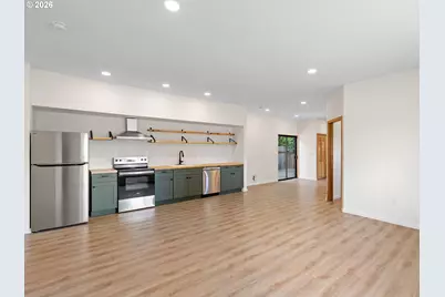 2610 NE 107th Ave, Portland, OR 97220 - Photo 31