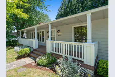 2610 NE 107th Ave, Portland, OR 97220 - Photo 3