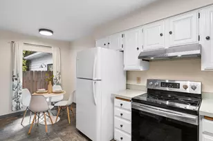 2610 NE 107th Ave, Portland, OR 97220 - Photo 25