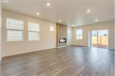 2897 U St, Springfield, OR 97477 - Photo 15