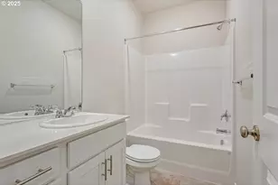 2897 U St, Springfield, OR 97477 - Photo 5