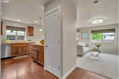 6203 NE 70th Ct, Vancouver, WA 98661 - Photo 9