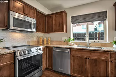 6203 NE 70th Ct, Vancouver, WA 98661 - Photo 5