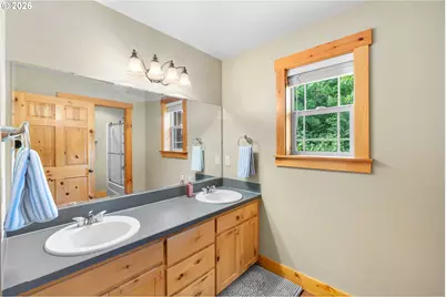 210 SE Whitten Rd, Mill City, OR 97360 - Photo 31