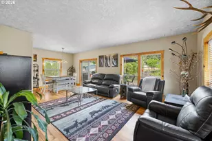210 SE Whitten Rd, Mill City, OR 97360 - Photo 11