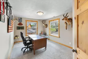 210 SE Whitten Rd, Mill City, OR 97360 - Photo 33