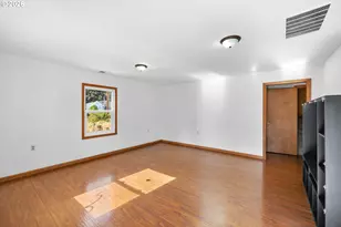 915 N Locust St, Canby, OR 97013 - Photo 9
