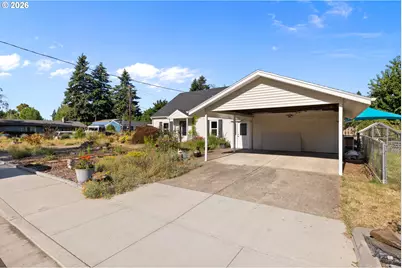 915 N Locust St, Canby, OR 97013 - Photo 5