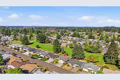 404 S Columbia Dr, Woodburn, OR 97071 - Photo 25