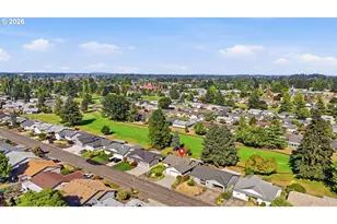 404 S Columbia Dr, Woodburn, OR 97071 - Photo 25