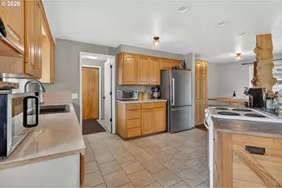 2488 Viewmont Ave, Springfield, OR 97477 - Photo 13