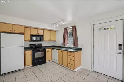 737 NE 99th Ave #15, Portland, OR 97220 - Photo 9