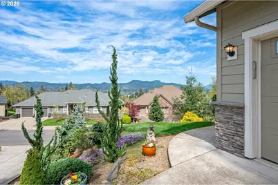 6189 Forest Ridge Dr, Springfield, OR 97478 - Photo 3