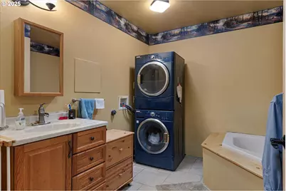 206 Austin St, Sumpter, OR 97877 - Photo 23