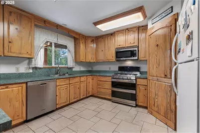 206 Austin St, Sumpter, OR 97877 - Photo 17