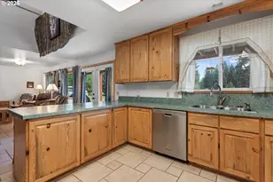 206 Austin St, Sumpter, OR 97877 - Photo 21