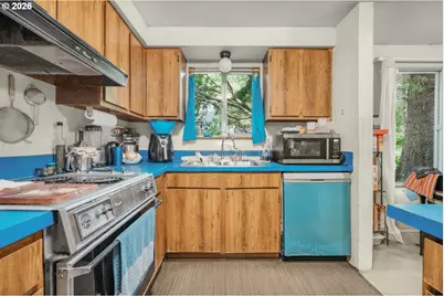 7135 SW Surfland St, South Beach, OR 97366 - Photo 7
