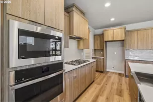 8424 SE Orion Ln, Hillsboro, OR 97123 - Photo 3