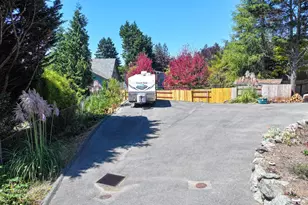 929 Old County Rd, Brookings, OR 97415 - Photo 5