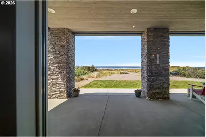 30516 Old Coast Rd, Gold Beach, OR 97444 - Photo 21