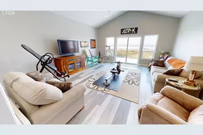 30516 Old Coast Rd, Gold Beach, OR 97444 - Photo 25