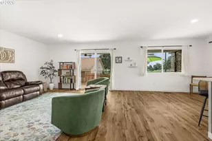 12050 SW King George Dr, Portland, OR 97224 - Photo 11