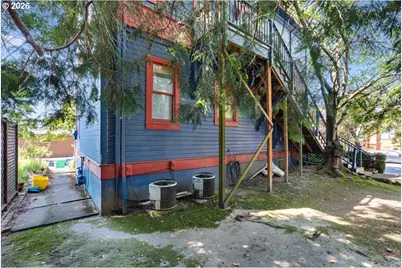 2606 SE Pine St, Portland, OR 97214 - Photo 19