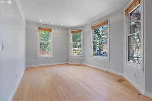2606 SE Pine St, Portland, OR 97214 - Photo 3