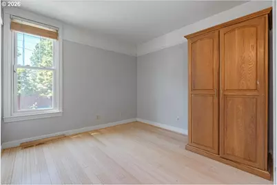 2606 SE Pine St, Portland, OR 97214 - Photo 9