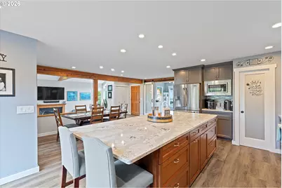 6564 Artemis Ln, West Linn, OR 97068 - Photo 7