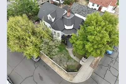 1103 E 11th St, The Dalles, OR 97058 - Photo 1