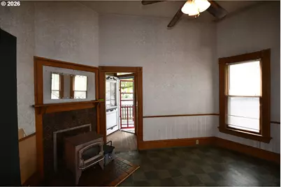 1103 E 11th St, The Dalles, OR 97058 - Photo 3