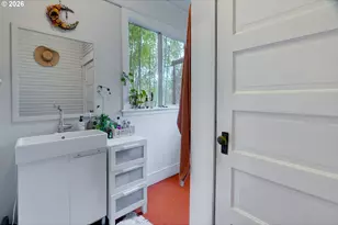 4136 NE 10th Ave, Portland, OR 97211 - Photo 13