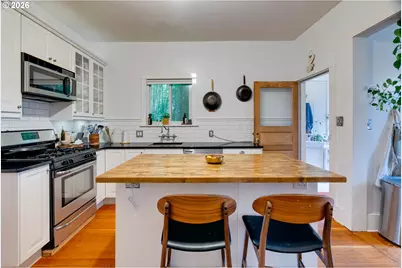 4136 NE 10th Ave, Portland, OR 97211 - Photo 7