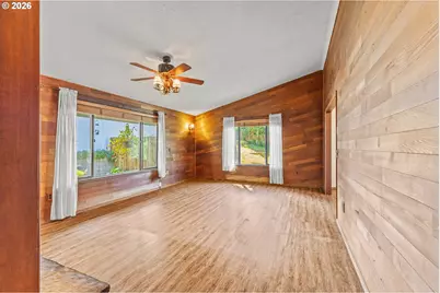 1461 Kingwood Ave, Coos Bay, OR 97420 - Photo 3